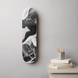 Schwarz-Weiß-Imitat aus Trendfarben Skateboard