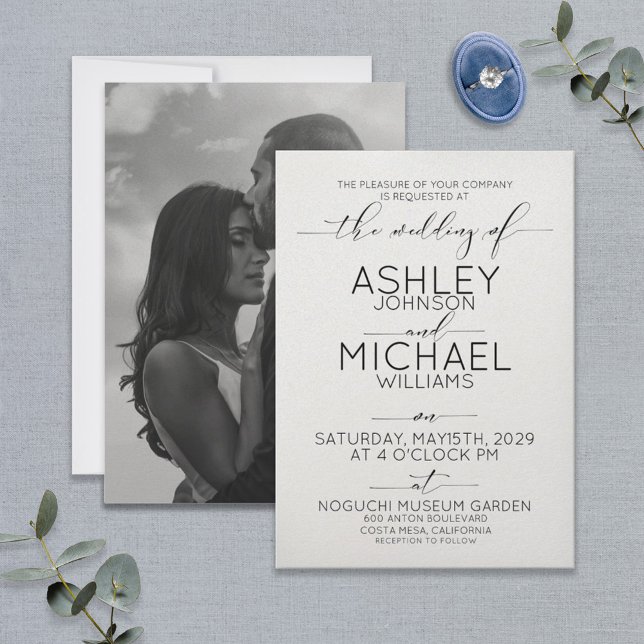 Schwarz-Weiß-Kalligrafie-Typografie-Foto Hochzeit Einladung (Von Creator hochgeladen)