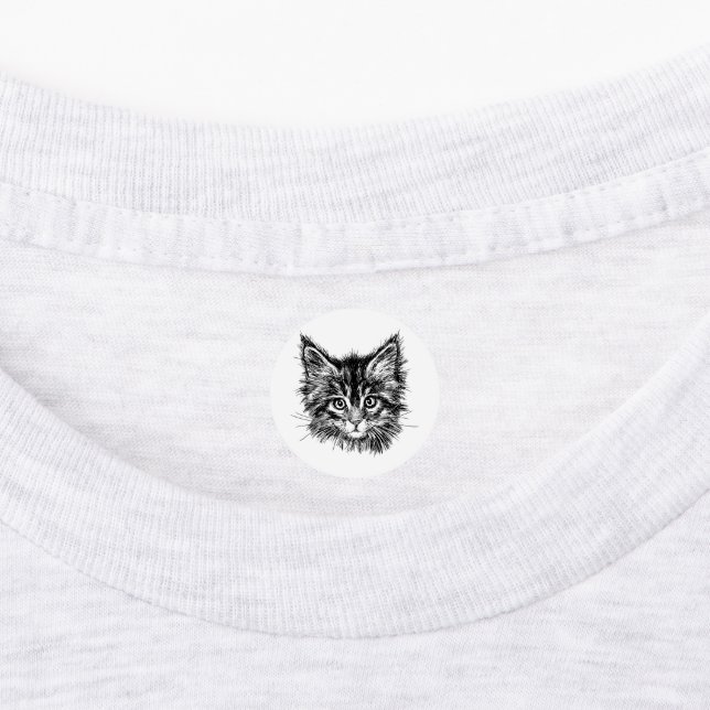 Schwarz-Weiß-Kitten Etiketten (Befestigt)
