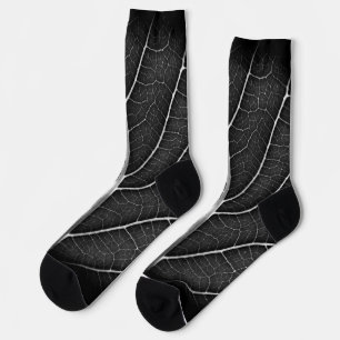 Schwarz-weiß leuchtendes Blatt Nahaufnahme Socken