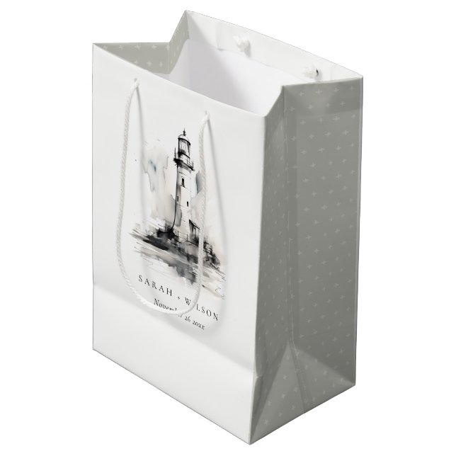 Schwarz-Weiß-Leuchtturm-Hochzeit Mittlere Geschenktüte (Vorderseite Schrägansicht)