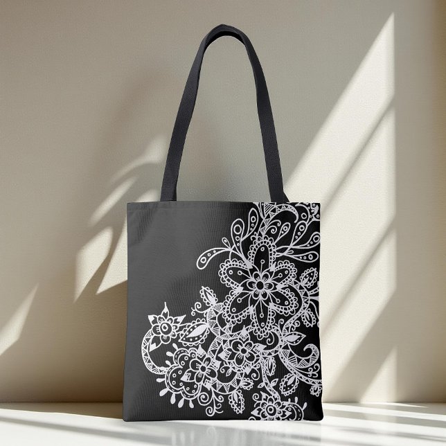 Schwarz-Weiß-Mandala-Blume handgezeichnet Doodle Tasche (Von Creator hochgeladen)