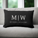 Schwarz-Weiß-Minimalistisch-Modern-Monogramm Lendenkissen<br><div class="desc">Die Minimalistische Monogram Kollektion Schwarz/Weiß: Einfache Einfachheit und Eleganz in unseren minimalistischen Designs, die so gestaltet sind, dass sie Ihren Stil mühelos erweitern. Diese Kollektion wurde mit einem scharfen Blick für moderne Ästhetik gestaltet und weist elegante Schwarz-Weiß-Designs auf, die durch personalisierte Monogramme noch verstärkt werden. Von der schicken Schreibwaren bis...</div>