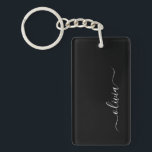 Schwarz-weiß Modernes Minimalistisches Monogramm Schlüsselanhänger<br><div class="desc">Die Minimalistische Monogram Kollektion Schwarz/Weiß: Einfache Einfachheit und Eleganz in unseren minimalistischen Designs, die so gestaltet sind, dass sie Ihren Stil mühelos erweitern. Diese Kollektion wurde mit einem scharfen Blick für moderne Ästhetik gestaltet und weist elegante Schwarz-Weiß-Designs auf, die durch personalisierte Monogramme noch verstärkt werden. Von der schicken Schreibwaren bis...</div>