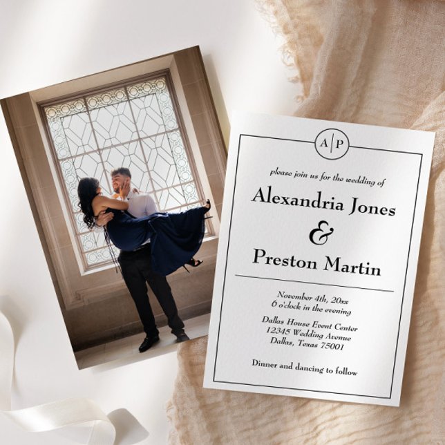 Schwarz-Weiß-Monogramm-Foto Hochzeitseinladung Einladung (simple monogram elegant wedding invitation with engagement photo on back)