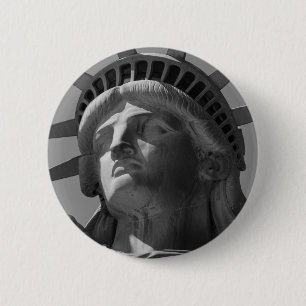 Schwarz-Weiß-Nah-up-Freiheitsstatue Button