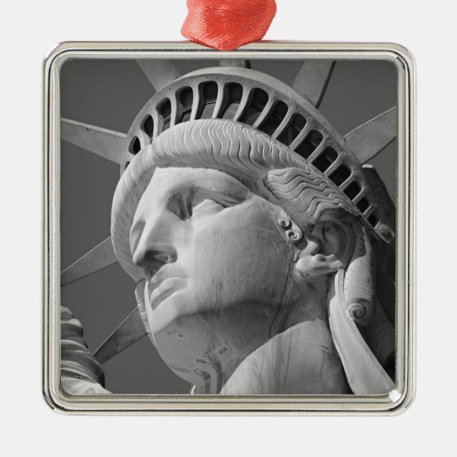 Schwarz-Weiß-Nah-up-Freiheitsstatue Silbernes Ornament (Vorne)
