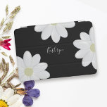Schwarz-Weiß-Niedlicher Daisy-Individuelle Name iPad Pro Cover<br><div class="desc">Ein niedlicher weißer Fleck auf einem schwarzen Pad-Cover. Füge Deinen Namen hinzu</div>