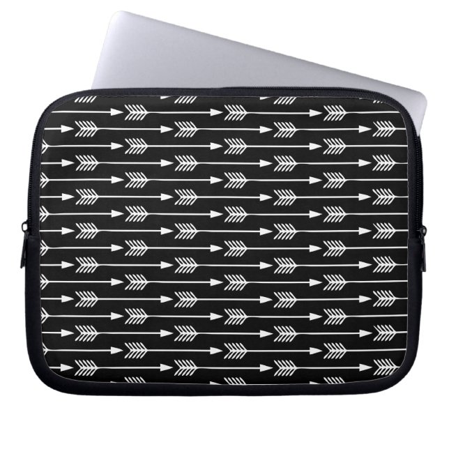 Schwarz-Weiß-Pfeile Laptopschutzhülle (Vorderseite)