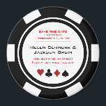 Schwarz-Weiß-Poker-Chip-Hochzeit retten das Datum Magnet<br><div class="desc">Dazzle deine Gäste,  indem du ihnen diesen schwarzen,  weißen und roten Poker Chip schickst,  der die Datums-Magnete auf ihrem Kühlschrank speichert. Sie warten gespannt auf die offizielle Einladung zu dieser unvergesslichen Hochzeit!</div>