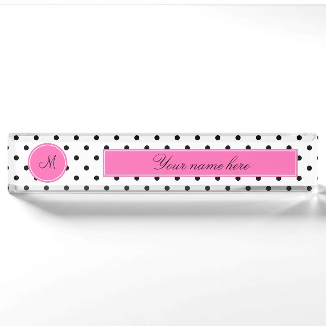 Schwarz-Weiß-Polka-Dot Monogramm mit Hot-Pink Namensplakette (Vorderseite)