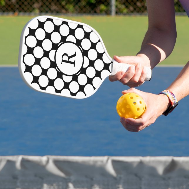 Schwarz-Weiß-Polka-Punkte Pickleball Schläger (InSitu)