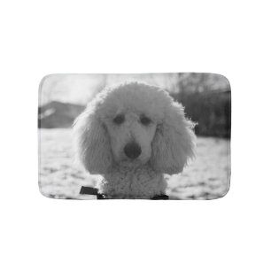 Schwarz-Weiß-Poodle-Gesichter Welpen Badematte