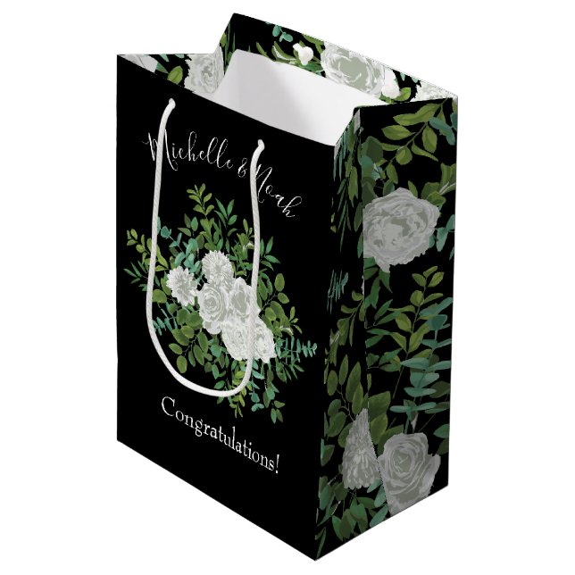 Schwarz-Weiß-Rose-Blumenhochzeit Mittlere Geschenktüte (Vorderseite Schrägansicht)