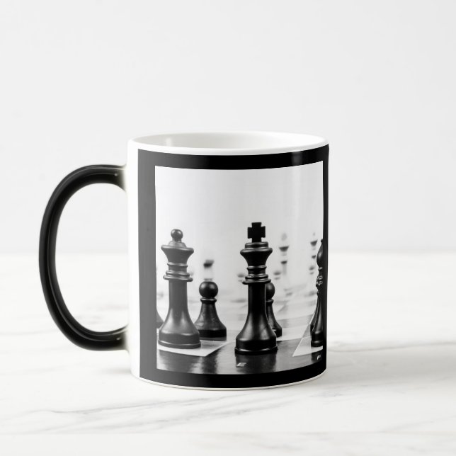 Schwarz-Weiß-Schach Verwandlungstasse (Links)