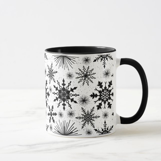 Schwarz-Weiß-Schneeflocken-Muster Weihnachts-Tasse Tasse (Rechts)