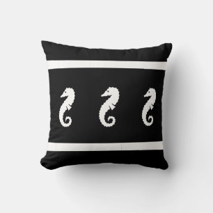 Schwarz/Weiß-SEEPFERD an der Küste von PILLOW Kissen
