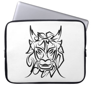 Schwarz-Weiß-Stammesdrache Laptopschutzhülle