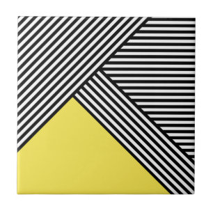 Schwarz-Weiß-Streifen mit gelbem Dreieck Fliese
