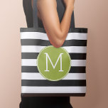 Schwarz-Weiß-Streifen Muster Grüne Monogramm Tasche<br><div class="desc">Ein einfaches Design mit einem Bereich für Monogramme. Wenn Sie das Kunstwerk anpassen oder den Schriftart ändern möchten,  können Sie auf den Bereich anpassen klicken. Dies führt Sie zum Design-Tool,  mit dem Sie viele Änderungen vornehmen können.</div>