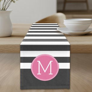 Schwarz-Weiß-Streifen Muster - Hot-Pink-Monogramm Kurzer Tischläufer