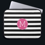 Schwarz-Weiß-Streifen Muster - Hot-Pink-Monogramm Laptopschutzhülle<br><div class="desc">Ein kühnes und modernes Design mit einem Bereich für Monogramme. Wenn Sie das Kunstwerk anpassen oder den Schriftart ändern möchten,  können Sie auf den Bereich anpassen klicken. Dies führt Sie zum Design-Tool,  mit dem Sie viele Änderungen vornehmen können.</div>