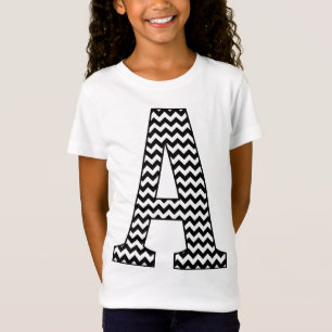 Schwarz-Weiß-T - Shirt eines Monogram-Girls Zickza
