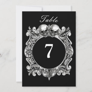 Schwarz-Weiß-Totenköpfe-Gotische-Hochzeit-Tischnum