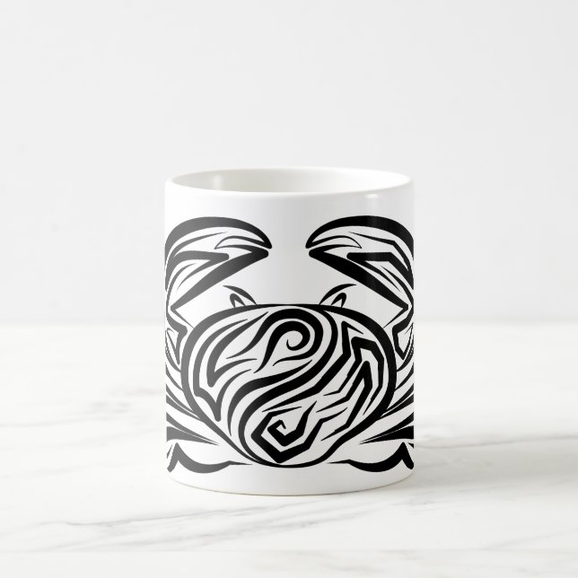 Schwarz-Weiß-Tribal-Krabbe Kaffeetasse (Mittel)