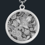 Schwarz/Weiß Verziert Paisley Versilberte Kette<br><div class="desc">Verzierter Pisley in Schwarz/Weiß. Klassisches Schwarz-Weiß-Paisley-Design. Sehen Sie mehr über meine Halsketten-Designs.</div>