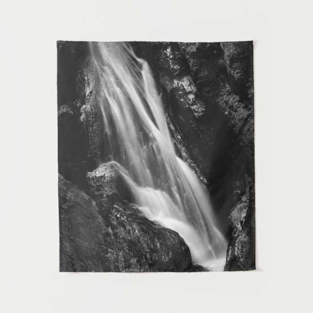 Schwarz-Weiß-Wasserfall in der Hell-Schlucht, Slow Wandteppich (Vorderseite)