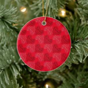 Schwarz-Weiß-Wechselherz-Linien auf Rot Keramik Ornament