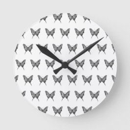 Schwarz-Weiß-Zebra-Schmetterlingsfarbe Zeichnend M Runde Wanduhr