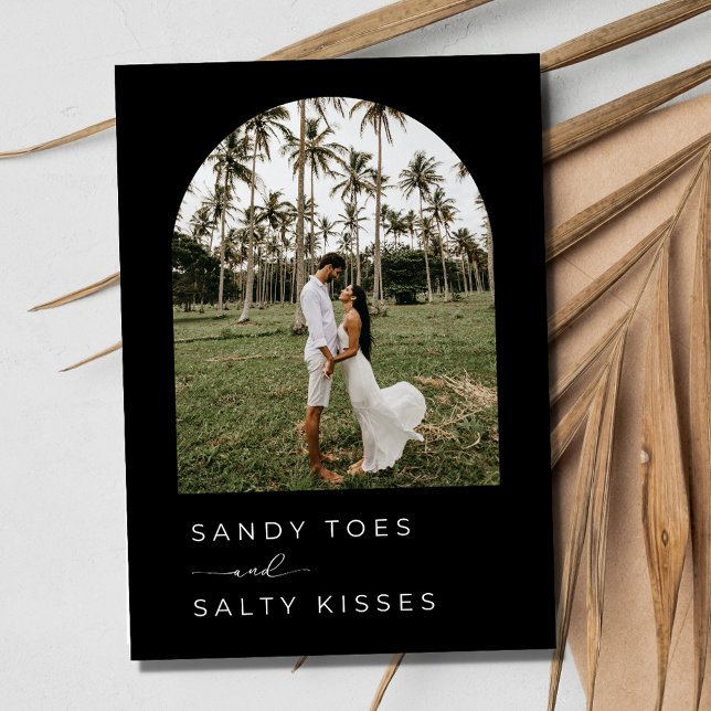 Schwarz-weiße einfache Hochzeit am Strand Save the Date (Black White Simple Beach Wedding Save the Date)