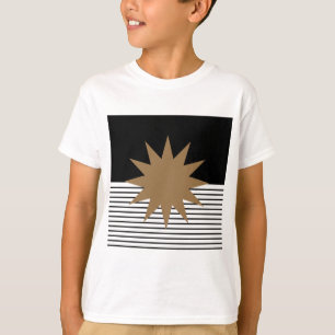 Schwarz-weiße Farbkombination und Braun T-Shirt
