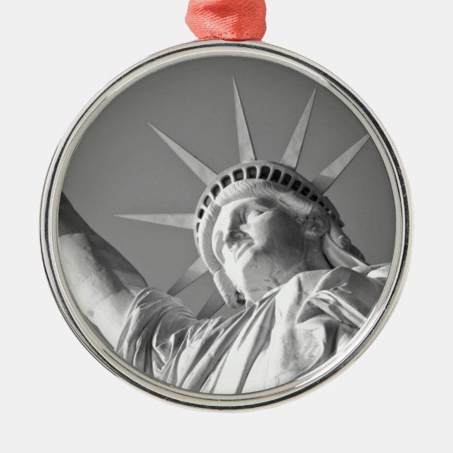 Schwarz-weiße Freiheitsstatue Ornament Aus Metall (Vorne)