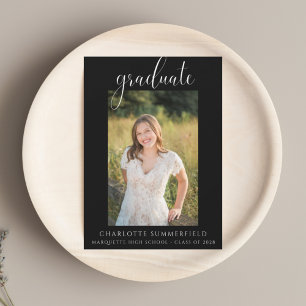 Schwarz-weiße Graduierungspartei für Skript-Foto Einladung