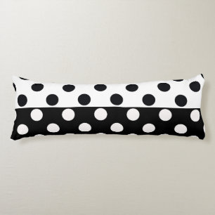 Schwarz-weiße halbe Farbtrennung inverse Polka-Pun Seitenschläferkissen