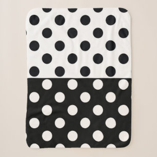 Schwarz-weiße halbe Farbtrennung inverse Polka-Pun Sherpadecke