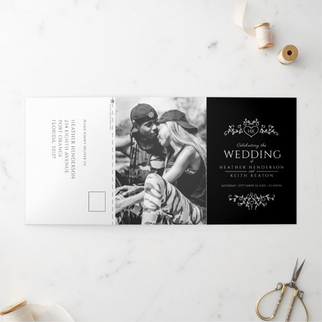 Schwarz-weiße Hochzeit Dreifach Gefaltete Einladung (Außenbereich)