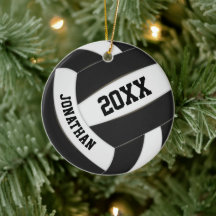 Schwarz-weiße Jungs, die Volleyball spielen