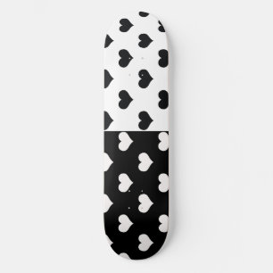 Schwarz-weiße Liebe Herzmuster Skateboard