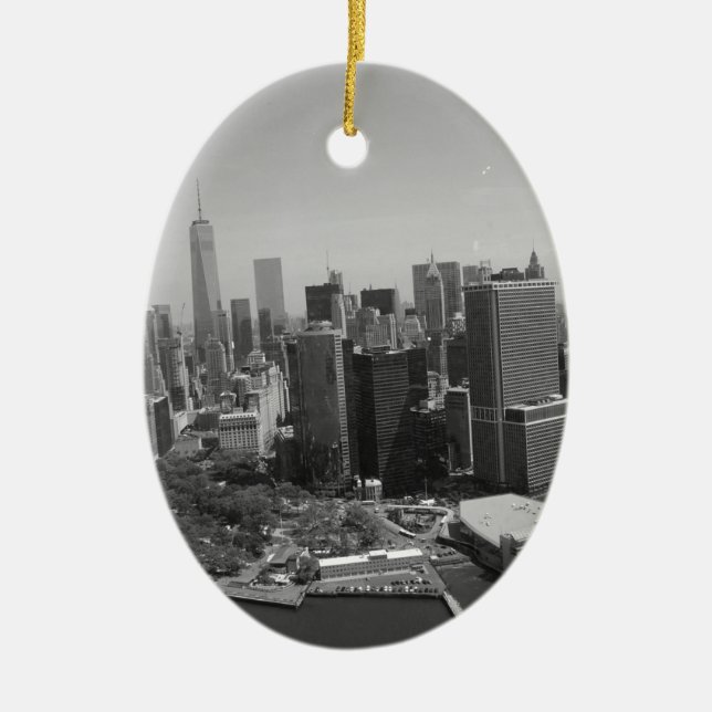 Schwarz-weiße New York City Skyline Keramikornament (Vorne)