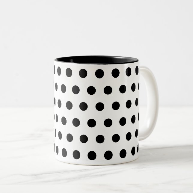 Schwarz-weiße Polka-Punkte Zweifarbige Tasse (VorderseiteRechts)