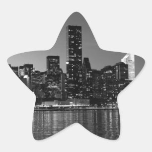 Schwarz-weiße Skyscaper-Silhouette in New York Stern-Aufkleber