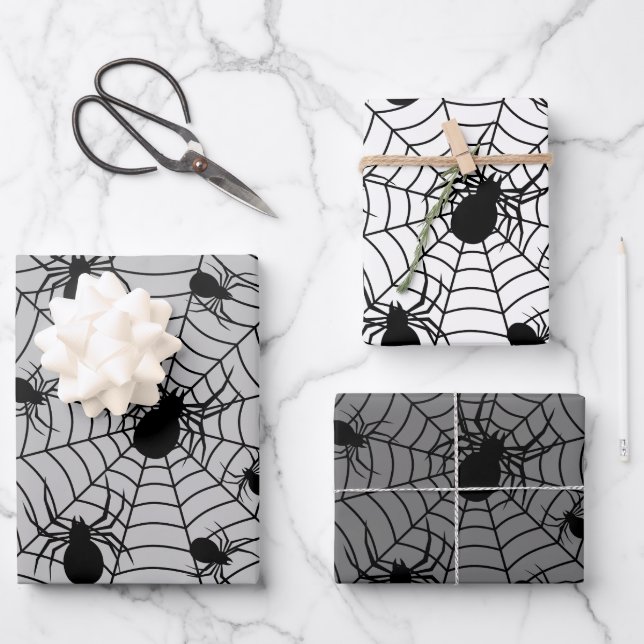 Schwarz-weiße Spinnennetzmuster Halloween Geschenkpapier Set (Vorderseite)