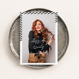 Schwarz-weiße Streifen Moderner Minimalistischer A Einladung