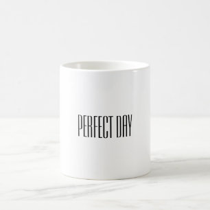 Schwarz-weiße Tasse für perfektes Tagesangebot