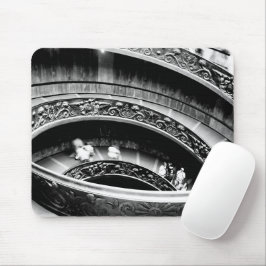 Schwarz-weiße Wendeltreppe Mousepad