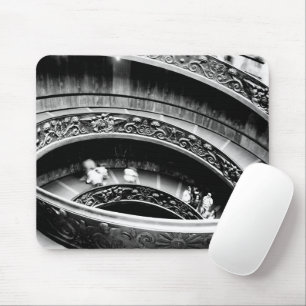 Schwarz-weiße Wendeltreppe Mousepad